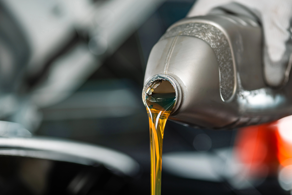 Cambio olio al motore del tuo scooter SYM: ecco cosa sapere