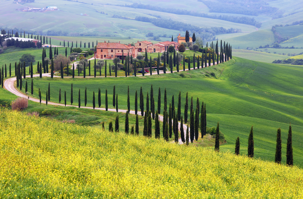 Italia on the road: itinerari in Toscana e in Liguria a bordo del proprio mezzo a 2 ruote