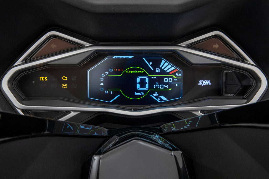 I vantaggi del cruscotto LCD negli scooter