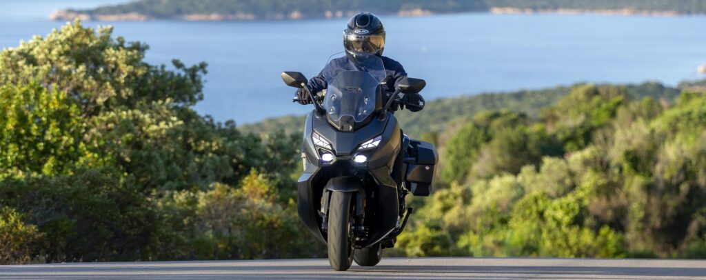 Nuovi SYM TTLBT e Cruisym 400: la rivoluzione dei maxiscooter arriva in Europa Nuovi SYM TTLBT e Cruisym 400: la rivoluzione dei maxiscooter arriva in Europa
